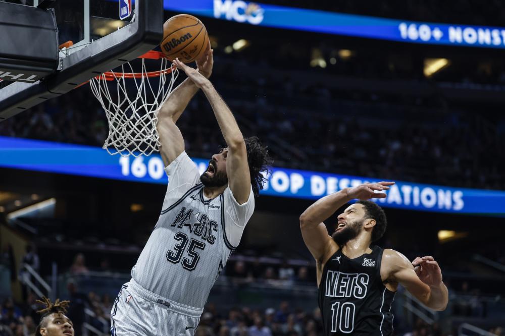 芬奇：华子在领导力方面取得进步 詹姆斯东契奇会给我们带来麻烦